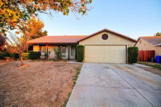 10733 Moorfield St, El Mirage, CA 92301-4804
