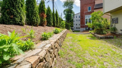 32 Pine St, Norwalk CT  06854-2257 exterior