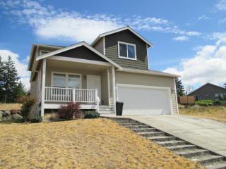 408 Rocky Meadow Dr, Kalama, WA 98625-9306