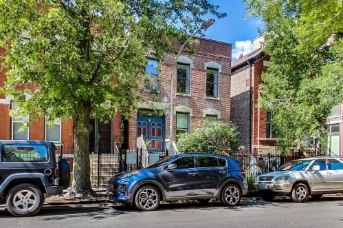 1240 Wolcott Ave, Chicago, IL 60608-1235