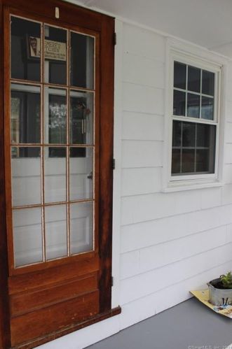 47 Birdsey Ave, Middletown CT  06457-4301 exterior