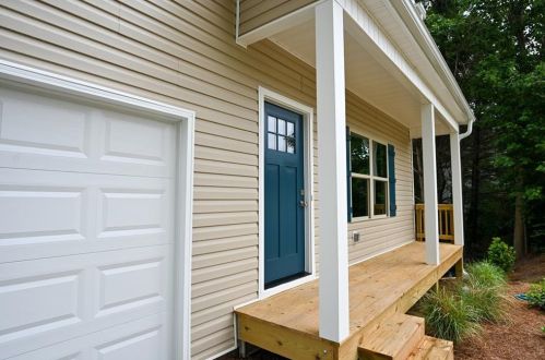 420 Hillcrest Cmns, Holly Springs, GA 30115-4247