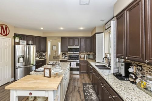 8972 Greenlawn St, Riverside CA  92508-2507 exterior