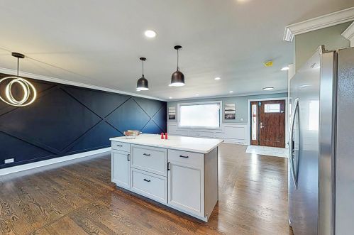 314 Alabama Trl, Carol Stream IL  60188-1378 exterior