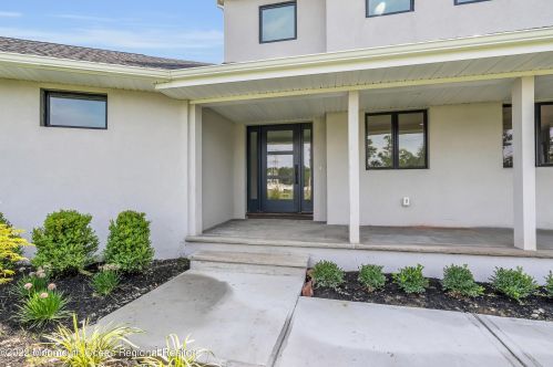 171 Wall St, Tinton Falls NJ  07724-2416 exterior