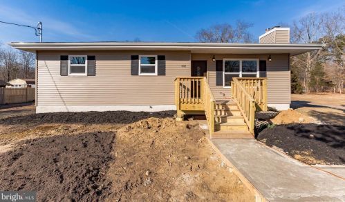 402 Edwards Ave, Waterford, NJ 08089-1135
