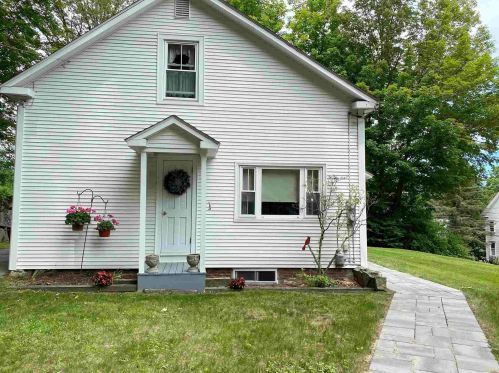 47 Jaffrey Rd, Marlborough, NH 03455-2550