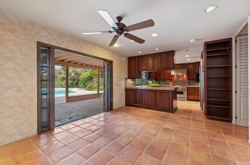 6535 Rycroft Dr, Riverside CA  92506-5314 exterior