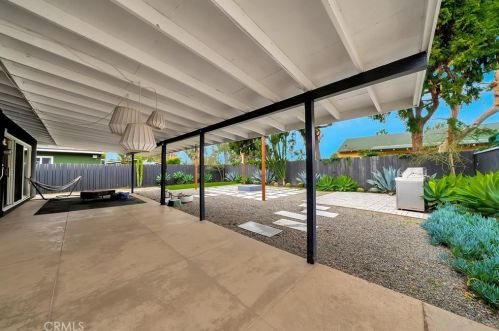 2230 Alona St, Santa Ana CA  92706-2419 exterior