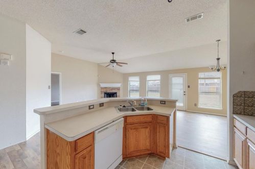 1720 Treasure Cay Dr, Midlothian TX  76063-8536 exterior