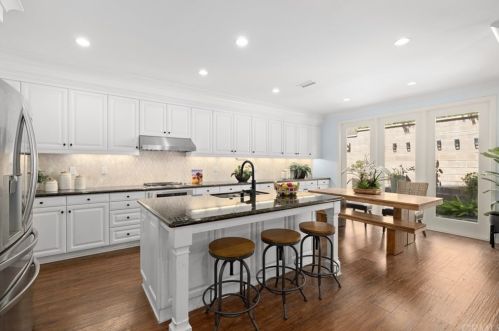 29 Bromeliad, Irvine CA  92618-2247 exterior