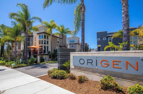 7845 Modern Oasis Dr, San Diego, CA 92108-2621
