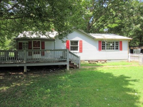 8191 Bill Tuck Hwy, Virgilina, VA 24598-3167