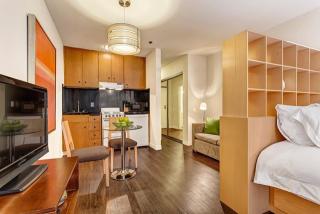 350 Union St, San Francisco CA  94133-3500 exterior