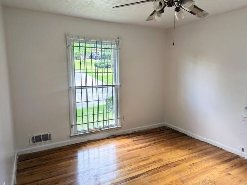 352 Harris Manor Dr, Atlanta GA  30311-2117 exterior