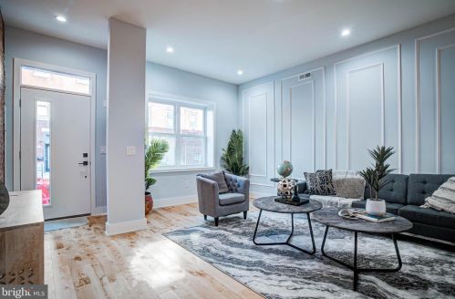 1724 18th St, Philadelphia, PA 19145-2103
