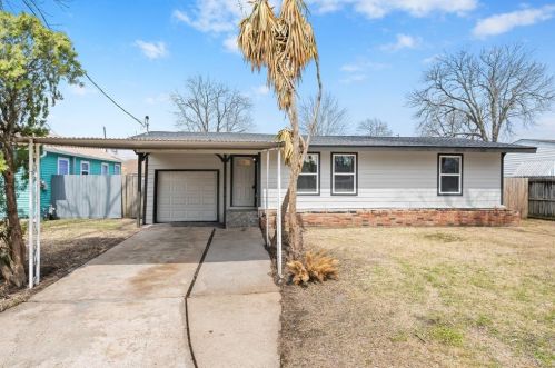 217 6th St, Deer Park, TX 77536-2723
