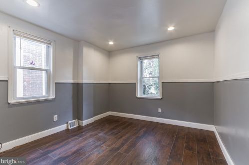 5215 10th St, Philadelphia PA  19141-4009 exterior