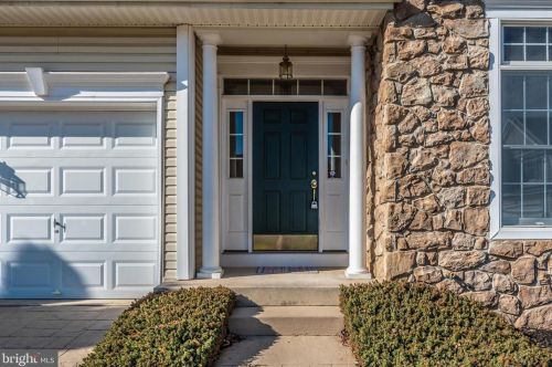4 Lamar Ln, Middletown, MD 21769-7884