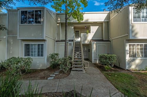 22515 Center St, Hayward, CA 94541-3205