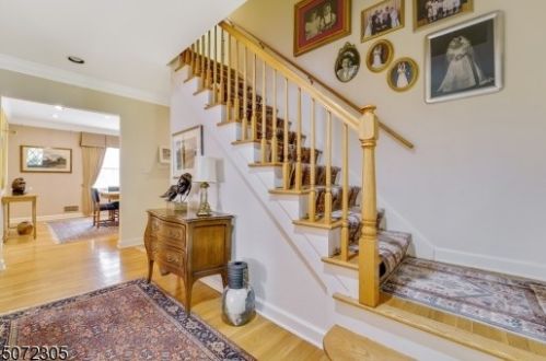 15 Edgehill Rd, Town Center, NJ 07052-4939
