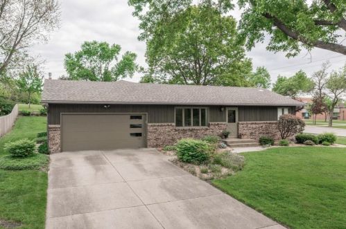 702 Sibley Dr, Waterford, MN 55057-2947