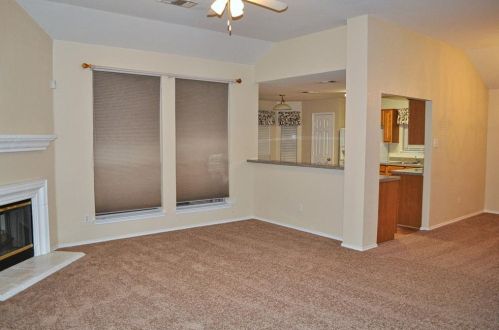1611 Windcastle Dr, Midlothian TX  76063-7928 exterior
