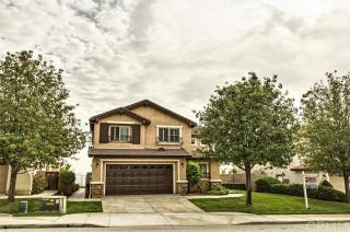 29587 Clear View Ln, Highland, CA 92346-7705