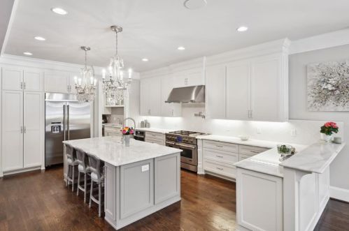 4239 Carmain Dr, Atlanta GA  30342-3504 exterior