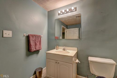 122 Arbor Cove Way, Stockbridge GA  30281-6443 exterior