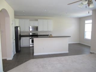6824 Middleboro Dr, Raleigh NC  27612-2666 exterior