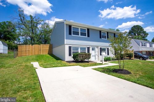 3830 Claremont Ln, Woodbridge, VA 22193-1634