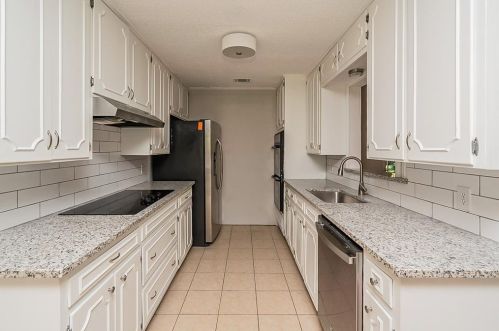 7308 Martha Ln, Fort Worth, TX 76112-5336