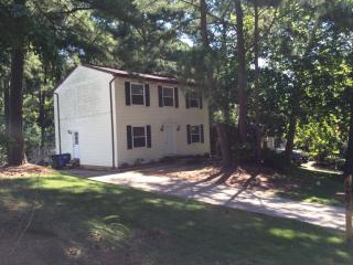 2408 Cavalier St, Raleigh, NC 27603-2661