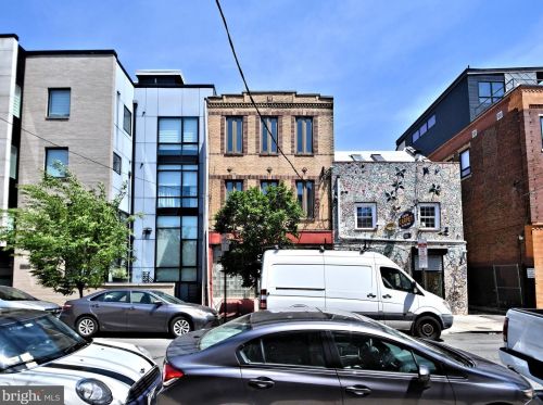 517 Bainbridge St, Philadelphia, PA 19147-2207