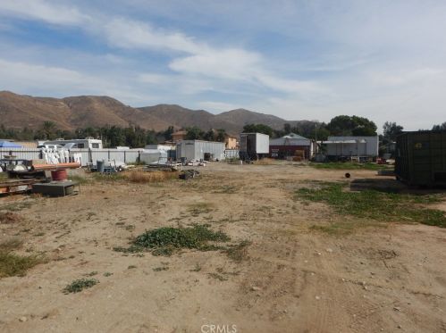 3541 Campbell, Riverside CA  92509-1006 exterior