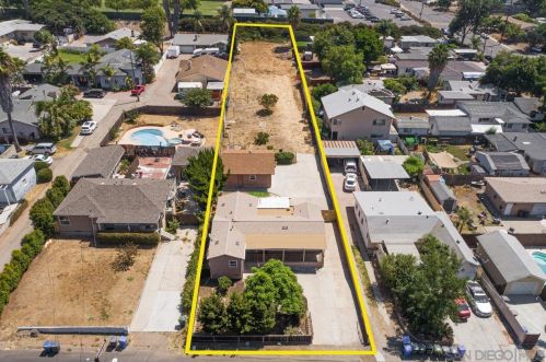 2437 Washington St, Lemon Grove, CA 91945-3032