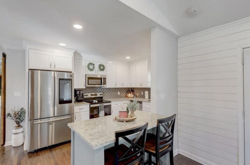 764 San Fernando Dr, Smyrna GA  30080-1435 exterior