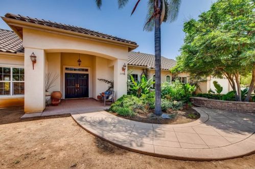 13706 Acorn Cir, Valley Center, CA 92082-3476