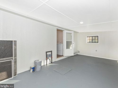 27 Bluegill Dr, Harpers Ferry WV  25425-2507 exterior