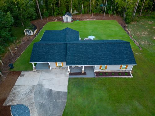 25 Liberty Ln, Porterdale, GA 30016-8176