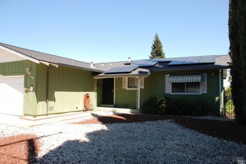 490 Nut Tree Rd, Vacaville, CA 95687-3321