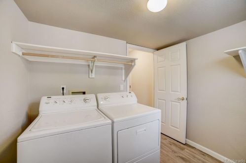 5201 Genoa Way, Aurora CO 80013-6295 exterior