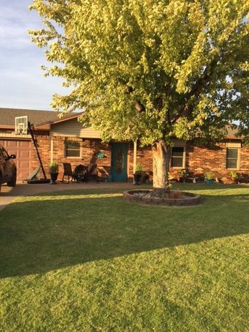 516 Cherry St, Fairview, OK 73737-1121