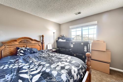 19312 58 Pl, Denver CO 80019-2027 exterior