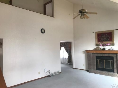 4613 Cedarweed Blvd, Pueblo, CO 81001-1068