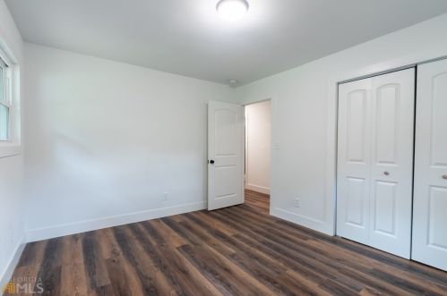 2892 Humphries Dr, Atlanta GA  30354-2434 exterior
