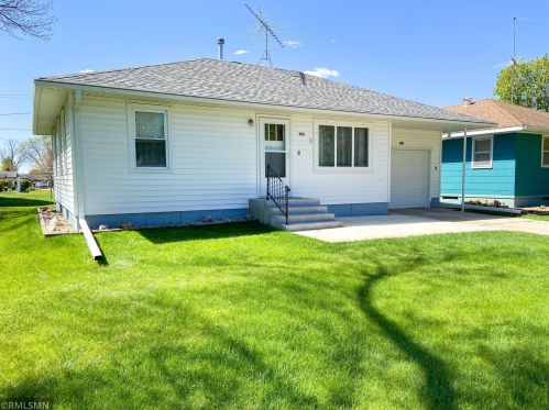 308 Clinton St, Arlington, MN 55307-2033