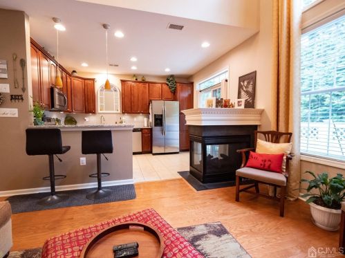 37 Indigo Dr, Old Bridge, NJ 08857-3591