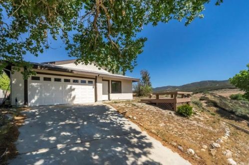 42530 Beaverbrook Dr, Leona Valley, CA 93532-1418